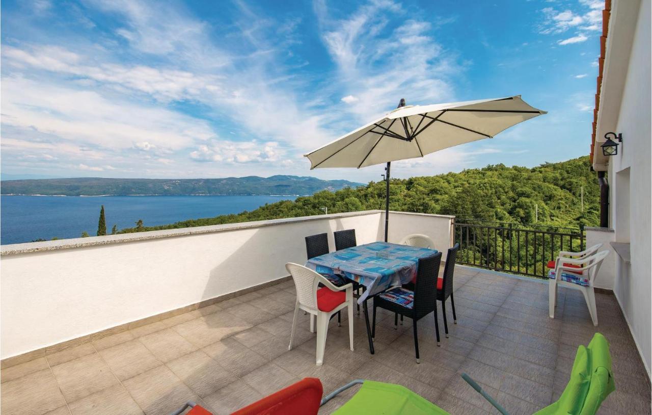 Beautiful Apartment In Brsec With Kitchen Dış mekan fotoğraf