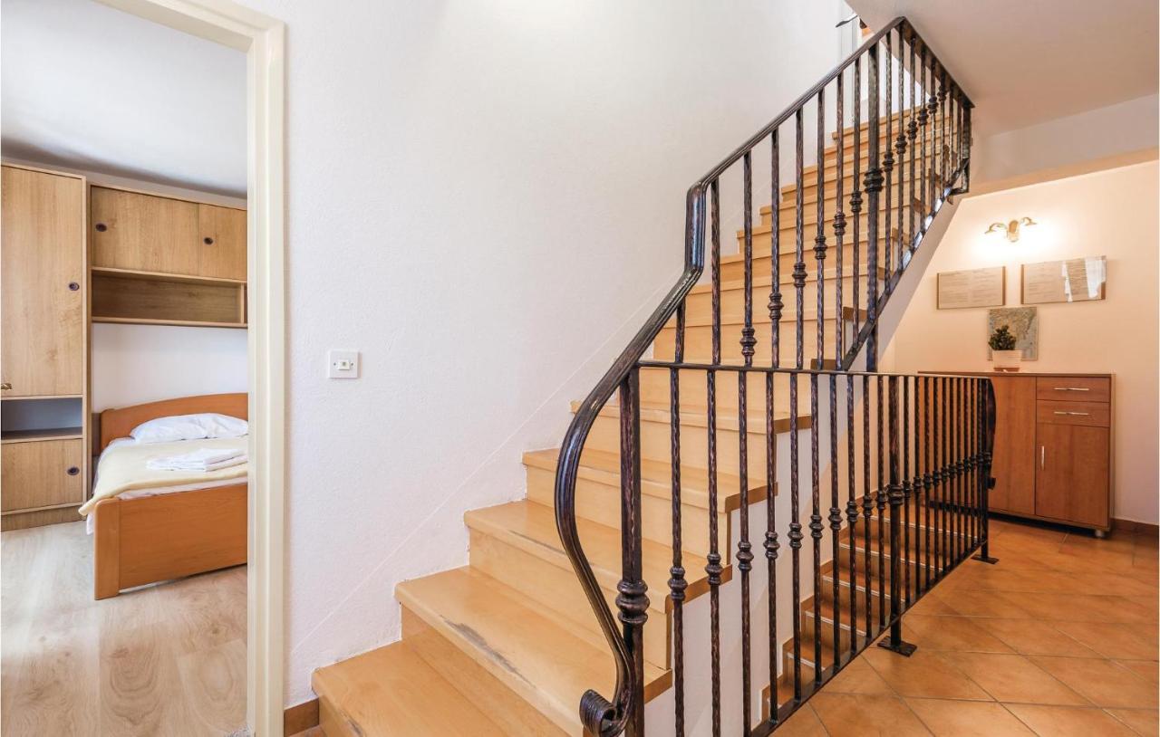 Beautiful Apartment In Brsec With Kitchen Dış mekan fotoğraf