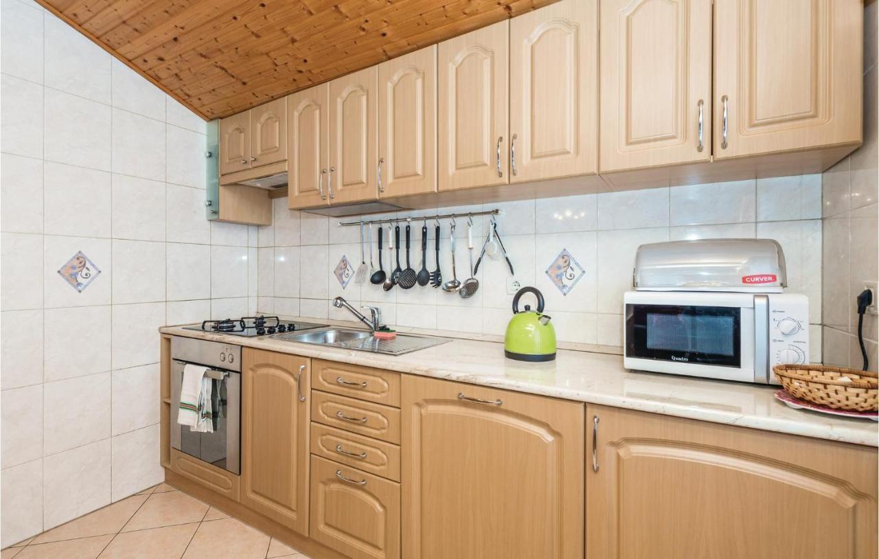 Beautiful Apartment In Brsec With Kitchen Dış mekan fotoğraf