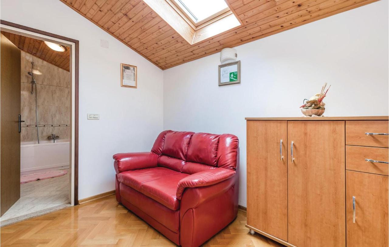 Beautiful Apartment In Brsec With Kitchen Dış mekan fotoğraf