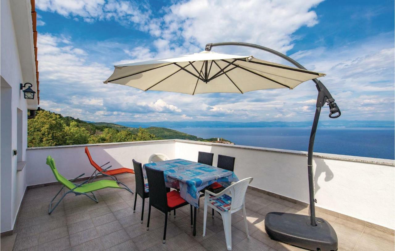Beautiful Apartment In Brsec With Kitchen Dış mekan fotoğraf